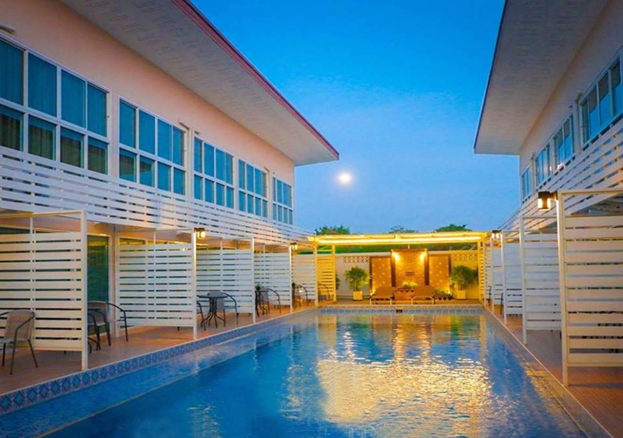 Villa Pool Lay Ban Nong Hin  Exterior photo